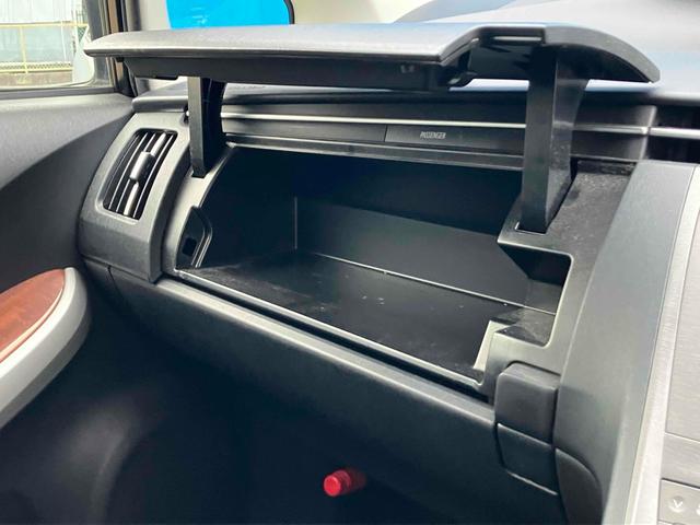 プリウス S ETC バックカメラ ナビ TV アルミホイール オートライト HID CVT スマートキー 電動格納ミラー 盗難防止システム CD DVD再生 ミュージックプレイヤー接続可 衝突安全ボディ ABS(36枚目)