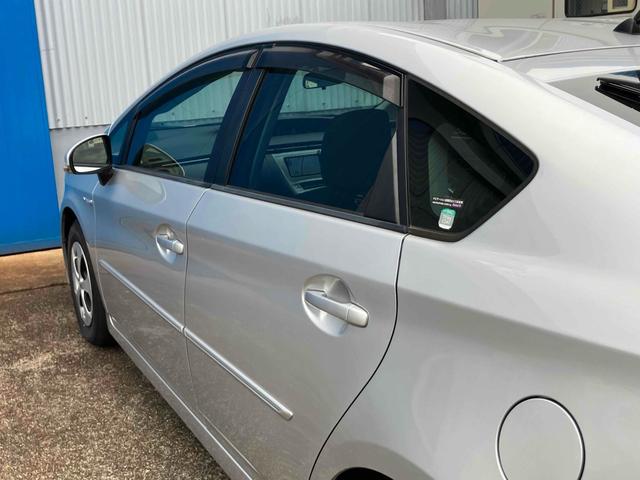 プリウス S ETC バックカメラ ナビ TV アルミホイール オートライト HID CVT スマートキー 電動格納ミラー 盗難防止システム CD DVD再生 ミュージックプレイヤー接続可 衝突安全ボディ ABS(51枚目)