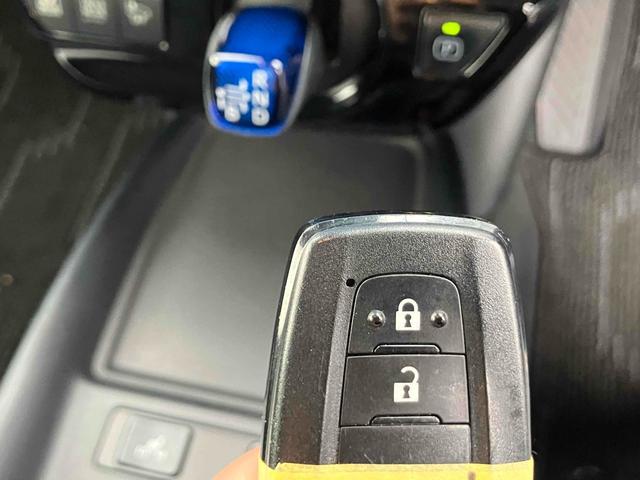 プリウス Sツーリングセレクション ETC レーンアシスト オートクルーズコントロール 衝突被害軽減システム バックカメラ ナビ TV アルミホイール オートマチックハイビーム オートライト LEDヘッドランプ CVT シートヒーター(7枚目)