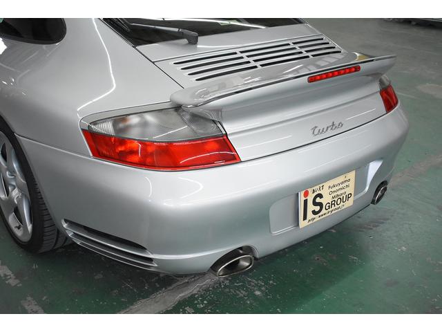 ９１１ターボ　カーボンインテリア　カーボンコンビハンドル　ブラックレザー　２メモリーパワーシート　シートヒーター　電動サンルーフ　アルカンターラルーフ　リトロニック　レッドキャリパー　ＥＴＣ　保証書　記録簿　取説(32枚目)