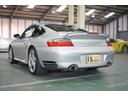 ９１１ターボ　カーボンインテリア　カーボンコンビハンドル　ブラックレザー　２メモリーパワーシート　シートヒーター　電動サンルーフ　アルカンターラルーフ　リトロニック　レッドキャリパー　ＥＴＣ　保証書　記録簿　取説(29枚目)