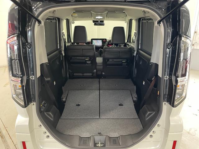 スペーシアカスタム ハイブリッドＸＳターボ　４ＷＤ　スズキセーフティ　スズキコネクト　全方位カメラ　９型純正フルセグナビ　ＡｐｐｌｅＣａｒＰｌａｙ　両側パワースライドドア　アダプティブクルーズコントロール　ヘッドアップディスプレイ（53枚目）