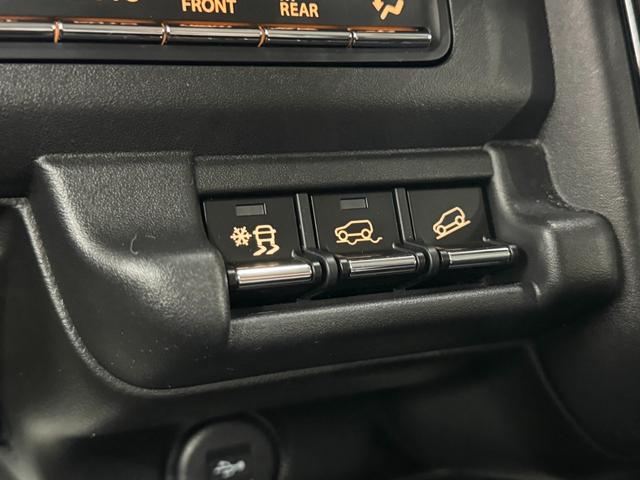 ハスラー タフワイルドターボ　４ＷＤ　スズキセーフティ　純正ナビ　全方位カメラ　禁煙車　　　フルセグＴＶ　スズキコネクト対応　Ｂｌｕｅｔｏｏｔｈ接続可　ＬＥＤヘッドライト　シートヒーター　ルーフレール　フロントＬＥＤフォグランプ（33枚目）