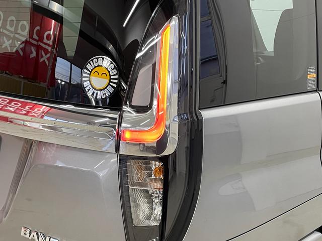 ソリオバンディット ハイブリッドＭＶ　４ＷＤ　スズキセーフティーサポート　純正ナビ　フルセグＴＶ　ＣＤ　ＤＶＤ再生　Ｂｌｕｅｔｏｏｔｈ接続　ＥＴＣ　ドラレコ　両側電動スライドドア　１５インチＡＷ　クルーズコントロール　プッシュスタート（9枚目）