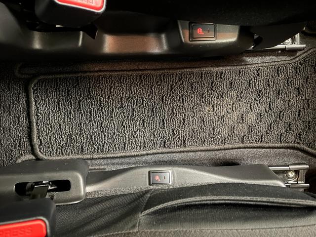 ソリオバンディット ハイブリッドＭＶ　４ＷＤ　スズキセーフティーサポート　純正ナビ　フルセグＴＶ　ＣＤ　ＤＶＤ再生　Ｂｌｕｅｔｏｏｔｈ接続　ＥＴＣ　ドラレコ　両側電動スライドドア　１５インチＡＷ　クルーズコントロール　プッシュスタート（31枚目）