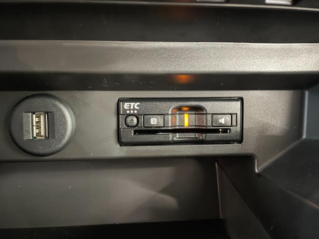 ソリオバンディット ハイブリッドＭＶ　４ＷＤ　スズキセーフティーサポート　純正ナビ　フルセグ　ＴＶ　ＥＴＣ　ドラレコ　ＣＤ　ＤＶＤ再生　Ｂｌｕｅｔｏｏｔｈ接続　両側電動スライドドア　１５インチ純正ＡＷ　クルーズコントロール（35枚目）