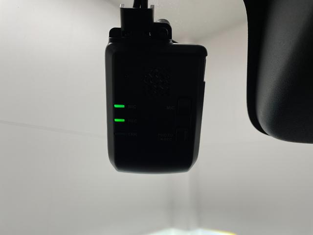 ソリオバンディット ハイブリッドＭＶ　４ＷＤ　スズキセーフティーサポート　純正ナビ　フルセグ　ＴＶ　ＥＴＣ　ドラレコ　ＣＤ　ＤＶＤ再生　Ｂｌｕｅｔｏｏｔｈ接続　両側電動スライドドア　１５インチ純正ＡＷ　クルーズコントロール（33枚目）