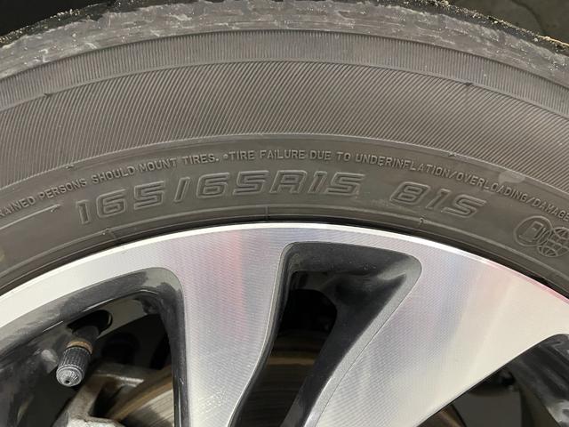 ソリオバンディット ハイブリッドＭＶ　４ＷＤ　スズキセーフティーサポート　純正ナビ　フルセグ　ＴＶ　ＥＴＣ　ドラレコ　ＣＤ　ＤＶＤ再生　Ｂｌｕｅｔｏｏｔｈ接続　両側電動スライドドア　１５インチ純正ＡＷ　クルーズコントロール（11枚目）