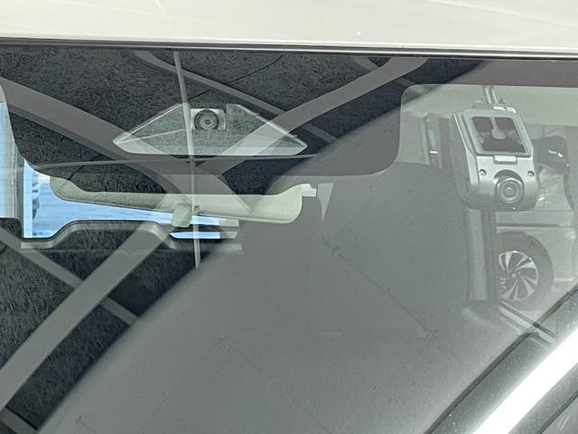 ソリオバンディット ハイブリッドＭＶ　４ＷＤ　スズキセーフティーサポート　純正ナビ　フルセグ　ＴＶ　ＥＴＣ　ドラレコ　ＣＤ　ＤＶＤ再生　Ｂｌｕｅｔｏｏｔｈ接続　両側電動スライドドア　１５インチ純正ＡＷ　クルーズコントロール（14枚目）