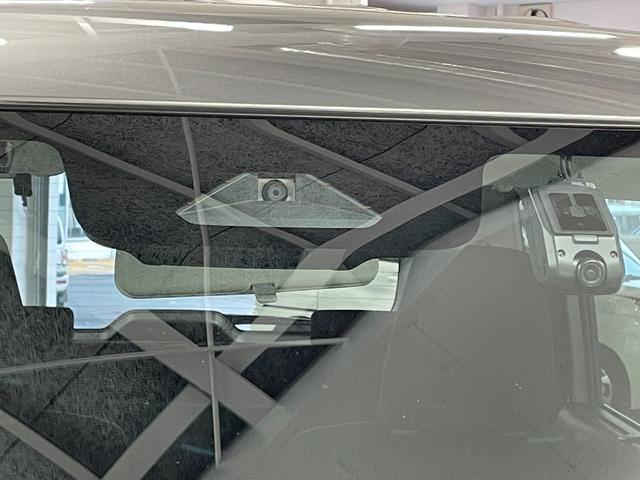 ソリオバンディット ハイブリッドＭＶ　４ＷＤ　スズキセーフティーサポート　純正ナビ　フルセグ　ＴＶ　ＥＴＣ　ドラレコ　ＣＤ　ＤＶＤ再生　Ｂｌｕｅｔｏｏｔｈ接続　両側電動スライドドア　１５インチ純正ＡＷ　クルーズコントロール（12枚目）