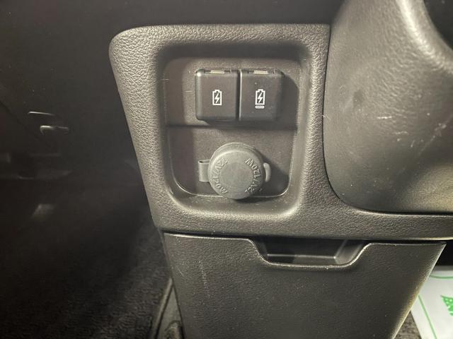 ソリオバンディット ハイブリッドＭＶ　４ＷＤ　スズキセーフティーサポート　純正ナビ　フルセグ　ＴＶ　ＥＴＣ　ドラレコ　ＣＤ　ＤＶＤ再生　Ｂｌｕｅｔｏｏｔｈ接続　両側電動スライドドア　１５インチ純正ＡＷ　クルーズコントロール（31枚目）