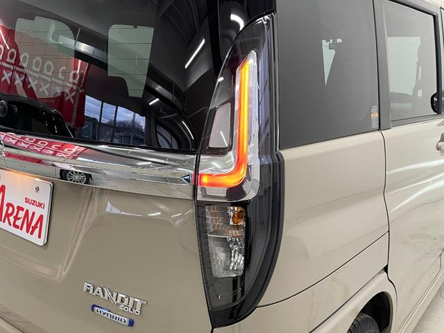 ソリオバンディット ハイブリッドＭＶ　４ＷＤ　スズキセーフティーサポート　純正ナビ　フルセグＴＶ　ＣＤ　ＤＶＤ再生　Ｂｌｕｅｔｏｏｔｈ接続　ＥＴＣ　ドラレコ　両側電動スライドドア　１５インチＡＷ　クルーズコントロール　プッシュスタート（9枚目）