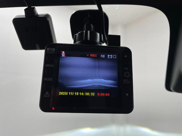 ソリオバンディット ハイブリッドＭＶ　４ＷＤ　スズキセーフティーサポート　純正ナビ　フルセグＴＶ　ＣＤ　ＤＶＤ再生　Ｂｌｕｅｔｏｏｔｈ接続　ＥＴＣ　ドラレコ　両側電動スライドドア　１５インチＡＷ　クルーズコントロール　プッシュスタート（35枚目）