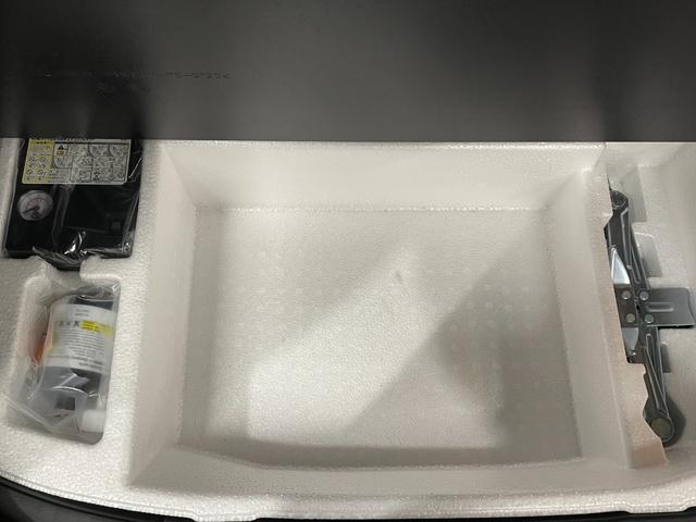 ソリオバンディット ハイブリッドＭＶ　４ＷＤ　スズキセーフティーサポート　純正ナビ　フルセグＴＶ　ＣＤ　ＤＶＤ再生　Ｂｌｕｅｔｏｏｔｈ接続　ＥＴＣ　ドラレコ　両側電動スライドドア　１５インチＡＷ　クルーズコントロール　プッシュスタート（50枚目）