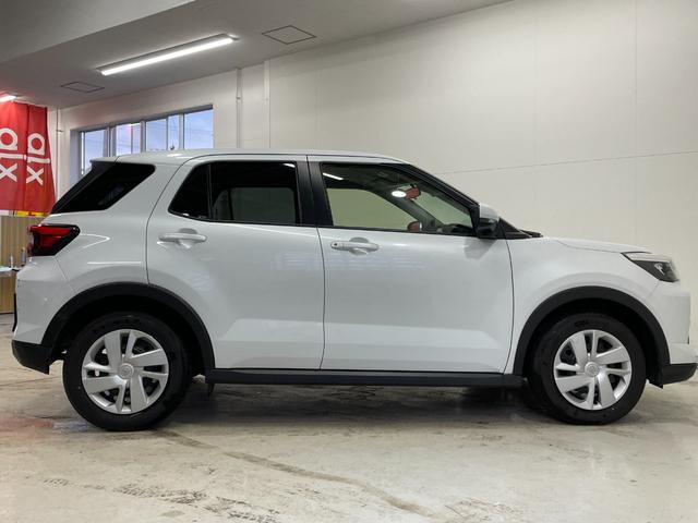 ライズ X 4WD ナビ付 DVD再生 バックカメラ ETC ドラレコ 純正16インチホイール シートヒーター プッシュスタート USBソケット 5人乗り LEDヘッドライト(4枚目)