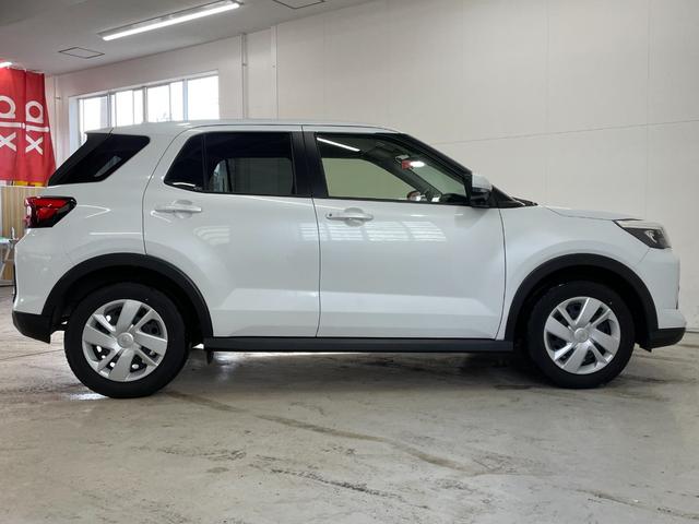 ライズ Ｘ　４ＷＤ　ナビ付　ＤＶＤ再生　バックカメラ　ＥＴＣ　ドラレコ　純正１６インチホイール　シートヒーター　プッシュスタート　ＵＳＢソケット　５人乗り　ＬＥＤヘッドライト（4枚目）