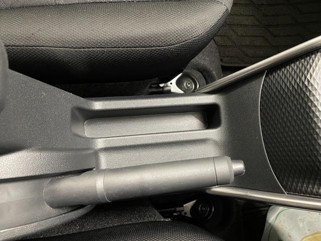 ライズ Ｘ　４ＷＤ　ナビ付　ＤＶＤ再生　バックカメラ　ＥＴＣ　ドラレコ　純正１６インチホイール　シートヒーター　プッシュスタート　ＵＳＢソケット　５人乗り　ＬＥＤヘッドライト（34枚目）