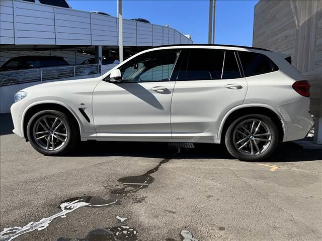 xDrive 20d Mスポーツ パノラマサンルーフ ブラウンレザーシート ヘッドアップディスプレイ ハーマンカードン アンビエントライト 置くだけ充電 フルセグ 全席シートヒーター パワーテールゲート 追従クルーズコントロール(17枚目)