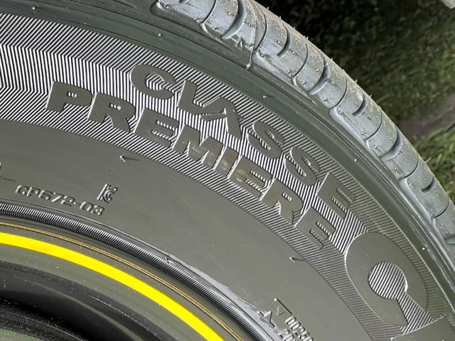 クルール　新品タイヤ　アルミホイールマットブラック塗装　社外ＴＶナビ　両側スライドドア　クルーズコントロール　ＥＴＣ　オートエアコン　フロントフォグランプ　オートライト(24枚目)