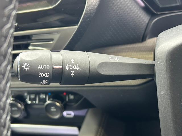 Ｃ５ Ｘ シャインパック　サンルーフ　デジタルインナーミラー　シートヒーター　シートクーラー　ドライブレコーダー　レーダークルーズコントロール　ヘッドアップディスプレイ　アップルカープレイ　パワーシート　ステアリングスイッチ（24枚目）