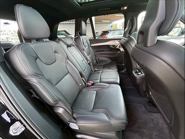 ボルボ XC90 B6 AWD Rデザイン ボルボ XC90 B6 AWD Rデザイン