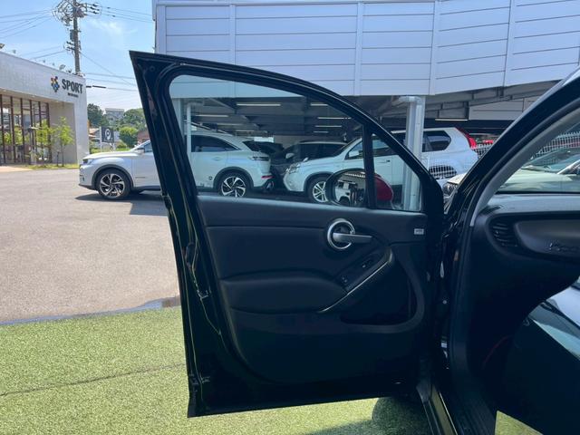 ５００Ｘ エクストリーム　ＡｐｐｌｅＣａｒＰｌａｙ／８０台限定／革シート／ブラインドスポットモニター／純正ディスプレイオーディオ／パワーシート／バックモニター／アダプティブクルーズコントロール／純正１８インチアルミ／ＥＴＣ（72枚目）