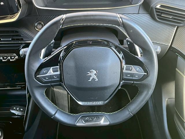 ２０８ ＧＴライン　ＡｐｐｌｅＣａｒＰｌａｙ／アダプティブクルーズコントロール／ブラインドスポットモニター／レーンキープアシスト／ワイヤレス充電／パドルシフト／バックカメラ／ＥＴＣ／ＵＳＢポート／アイドリングストップ（30枚目）