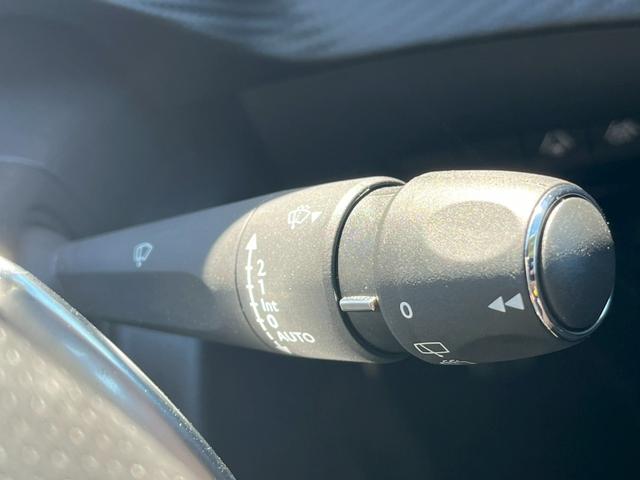 ２０８ ＧＴライン　ＡｐｐｌｅＣａｒＰｌａｙ／アダプティブクルーズコントロール／ブラインドスポットモニター／レーンキープアシスト／ワイヤレス充電／パドルシフト／バックカメラ／ＥＴＣ／ＵＳＢポート／アイドリングストップ（34枚目）