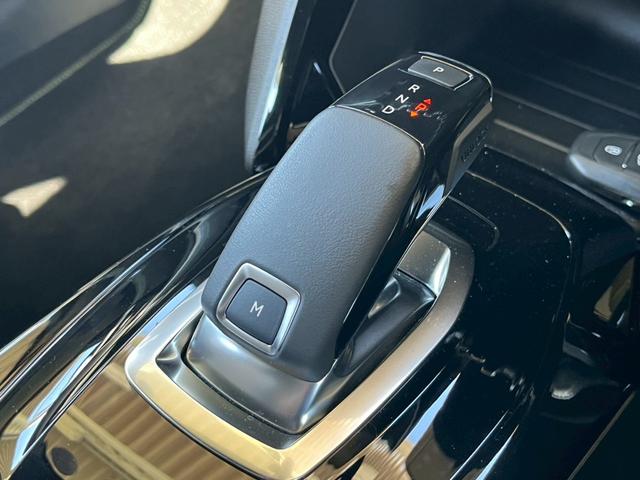 ２０８ ＧＴライン　ＡｐｐｌｅＣａｒＰｌａｙ／アダプティブクルーズコントロール／ブラインドスポットモニター／レーンキープアシスト／ワイヤレス充電／パドルシフト／バックカメラ／ＥＴＣ／ＵＳＢポート／アイドリングストップ（43枚目）