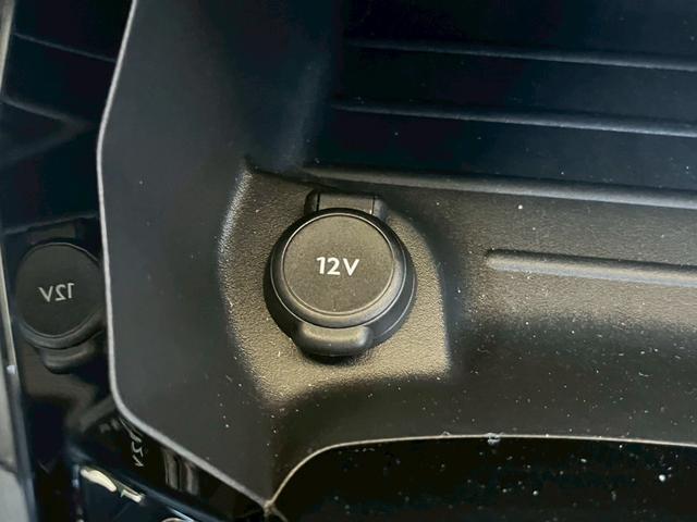 ２０８ ＧＴライン　ＡｐｐｌｅＣａｒＰｌａｙ／アダプティブクルーズコントロール／ブラインドスポットモニター／レーンキープアシスト／ワイヤレス充電／パドルシフト／バックカメラ／ＥＴＣ／ＵＳＢポート／アイドリングストップ（48枚目）