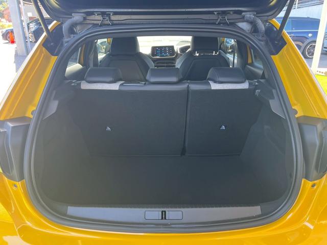 ２０８ ＧＴライン　ＡｐｐｌｅＣａｒＰｌａｙ／アダプティブクルーズコントロール／ブラインドスポットモニター／レーンキープアシスト／ワイヤレス充電／パドルシフト／バックカメラ／ＥＴＣ／ＵＳＢポート／アイドリングストップ（74枚目）