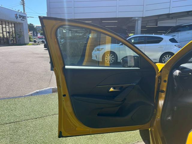 ２０８ ＧＴライン　ＡｐｐｌｅＣａｒＰｌａｙ／アダプティブクルーズコントロール／ブラインドスポットモニター／レーンキープアシスト／ワイヤレス充電／パドルシフト／バックカメラ／ＥＴＣ／ＵＳＢポート／アイドリングストップ（75枚目）