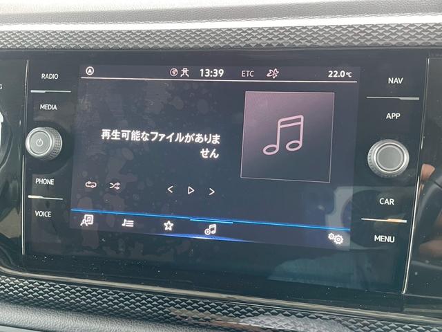 ポロ ＴＳＩアクティブベーシック　ＡｐｐｌｅＣａｒＰｌａｙ／フルセグＴＶ／バックカメラ／クルーズコントロール／パドルシフト／ワイヤレス充電／ＥＴＣ車載器／アイドリングストップ／ＵＳＢ－Ｃポート／デジタルメータ／レーンキープアシスト（22枚目）