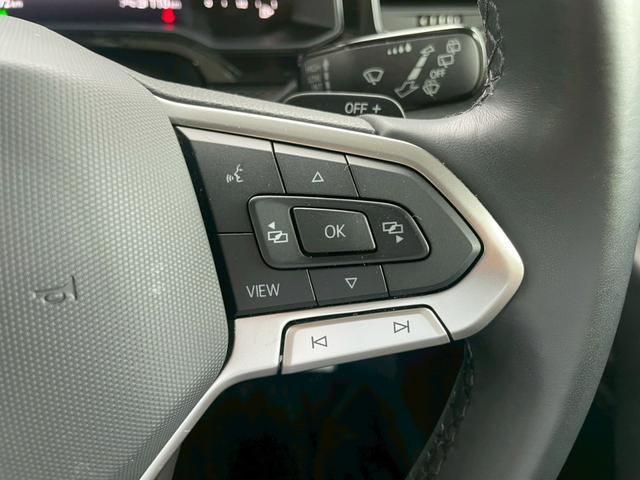 ポロ ＴＳＩアクティブベーシック　ＡｐｐｌｅＣａｒＰｌａｙ／フルセグＴＶ／バックカメラ／クルーズコントロール／パドルシフト／ワイヤレス充電／ＥＴＣ車載器／アイドリングストップ／ＵＳＢ－Ｃポート／デジタルメータ／レーンキープアシスト（30枚目）