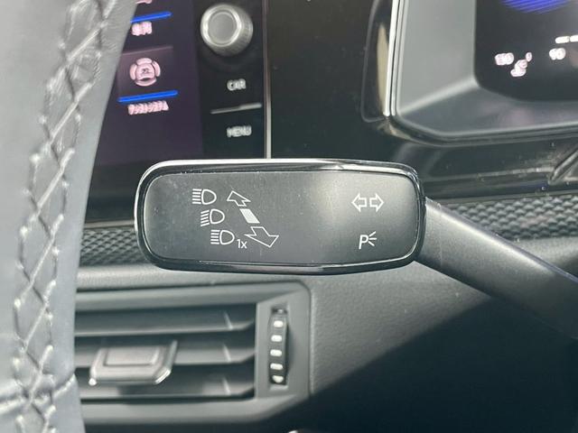 ポロ ＴＳＩアクティブベーシック　ＡｐｐｌｅＣａｒＰｌａｙ／フルセグＴＶ／バックカメラ／クルーズコントロール／パドルシフト／ワイヤレス充電／ＥＴＣ車載器／アイドリングストップ／ＵＳＢ－Ｃポート／デジタルメータ／レーンキープアシスト（33枚目）