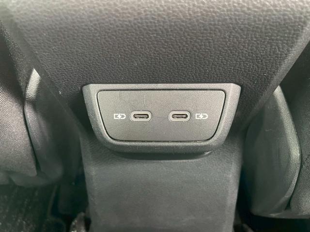 ポロ ＴＳＩアクティブベーシック　ＡｐｐｌｅＣａｒＰｌａｙ／フルセグＴＶ／バックカメラ／クルーズコントロール／パドルシフト／ワイヤレス充電／ＥＴＣ車載器／アイドリングストップ／ＵＳＢ－Ｃポート／デジタルメータ／レーンキープアシスト（37枚目）