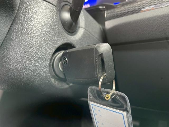 ポロ ＴＳＩアクティブベーシック　ＡｐｐｌｅＣａｒＰｌａｙ／フルセグＴＶ／バックカメラ／クルーズコントロール／パドルシフト／ワイヤレス充電／ＥＴＣ車載器／アイドリングストップ／ＵＳＢ－Ｃポート／デジタルメータ／レーンキープアシスト（39枚目）