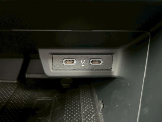 ポロ ＴＳＩアクティブベーシック　ＡｐｐｌｅＣａｒＰｌａｙ／フルセグＴＶ／バックカメラ／クルーズコントロール／パドルシフト／ワイヤレス充電／ＥＴＣ車載器／アイドリングストップ／ＵＳＢ－Ｃポート／デジタルメータ／レーンキープアシスト（46枚目）