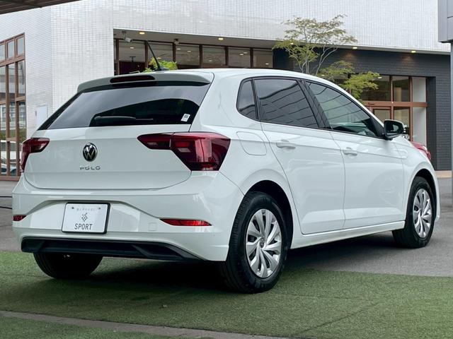 ポロ ＴＳＩアクティブベーシック　ＡｐｐｌｅＣａｒＰｌａｙ／フルセグＴＶ／バックカメラ／クルーズコントロール／パドルシフト／ワイヤレス充電／ＥＴＣ車載器／アイドリングストップ／ＵＳＢ－Ｃポート／デジタルメータ／レーンキープアシスト（57枚目）