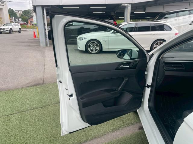 ポロ ＴＳＩアクティブベーシック　ＡｐｐｌｅＣａｒＰｌａｙ／フルセグＴＶ／バックカメラ／クルーズコントロール／パドルシフト／ワイヤレス充電／ＥＴＣ車載器／アイドリングストップ／ＵＳＢ－Ｃポート／デジタルメータ／レーンキープアシスト（68枚目）