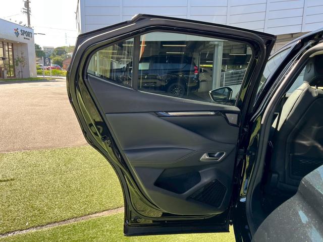 DS4 リヴォリ ブルーHDi AppleCarPlay/FOCALサウンド/シートクーラ/シートヒータ/全方位カメラ/アダプティブクルーズコントロール/ヘッドアップディスプレイ/メモリー付きパワーシート/ブラインドスポットモニター(76枚目)