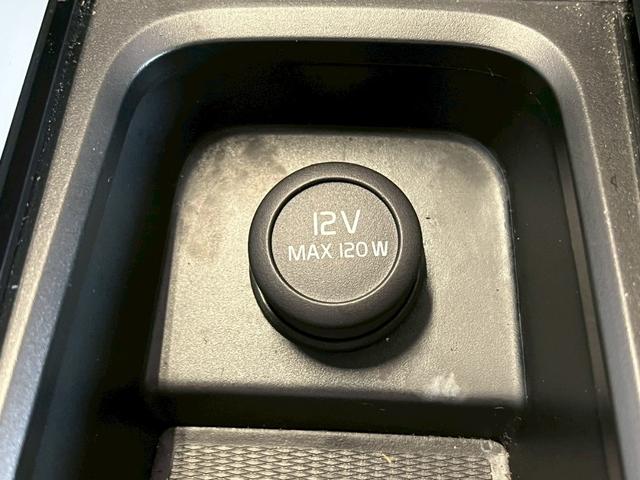 ＸＣ６０ Ｄ４　ＡＷＤ　モーメンタム　ＡｐｐｌｅＣａｒＰｌａｙ／フルセグＴＶ／シートヒーター／白革シート／アダプティブクルーズコントロール／ブラインドスポットモニター／メモリー付きパワーシート／パワーバックドア／Ｗエアコン／純正ナビ（40枚目）