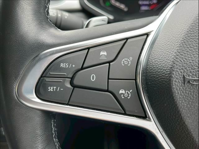キャプチャー インテンス　ＡｐｐｌｅＣａｒＰｌａｙ／シートヒーター／全方位カメラ／アダプティブクルーズコントロール／ブラインドスポットモニター／ステアリングヒーター／レーンキープアシスト／アイドリングストップ／ＥＴＣ車載器（8枚目）