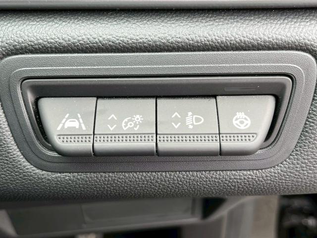 キャプチャー インテンス　ＡｐｐｌｅＣａｒＰｌａｙ／シートヒーター／全方位カメラ／アダプティブクルーズコントロール／ブラインドスポットモニター／ステアリングヒーター／レーンキープアシスト／アイドリングストップ／ＥＴＣ車載器（38枚目）