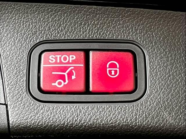 ＧＬＡクラス ＧＬＡ２００ｄ　４マチック　ＡＭＧライン　サンルーフ／シートヒータ／フルセグ／レーダークルーズコントロール／パワーシート／パワーバックドア／ブラインドスポットモニター／ステアリングスイッチ／純正ナビ／全方位カメラ／ワイヤレス充電／パドルシフト（11枚目）