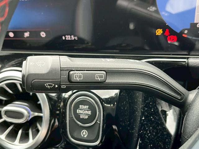 ＧＬＡクラス ＧＬＡ２００ｄ　４マチック　ＡＭＧライン　サンルーフ／シートヒータ／フルセグ／レーダークルーズコントロール／パワーシート／パワーバックドア／ブラインドスポットモニター／ステアリングスイッチ／純正ナビ／全方位カメラ／ワイヤレス充電／パドルシフト（36枚目）