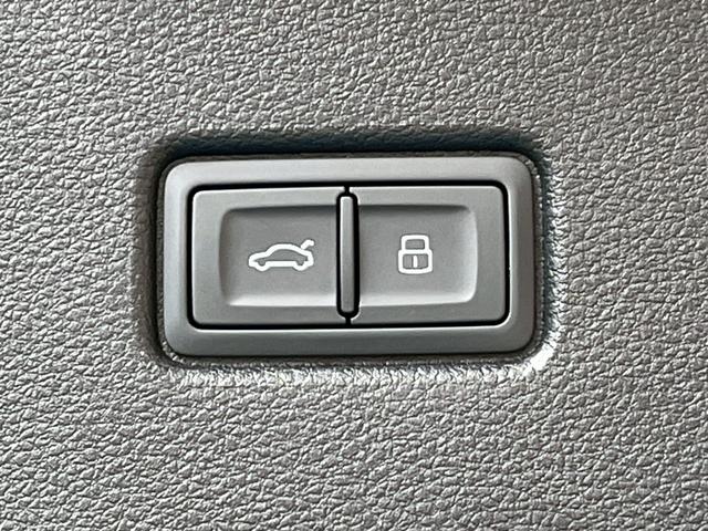Ｑ５スポーツバック ４０ＴＤＩクワトロ　Ｓライン　ＡｐｐｌｅＣａｒＰｌａｙ／バーチャルコックピット／シートヒーター／全方位カメラ／パワーシート／アダプティブクルーズコントロール／ブラインドスポットモニター／パワーバックドア／パーキングアシスト／ＥＴＣ（56枚目）