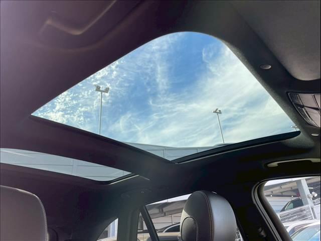 ＧＬＣ ＧＬＣ２２０ｄ　４マチック　ＡＭＧライン　サンルーフ／ブルメスターサウンド／エアサス／フルセグＴＶ／シートヒーター／アダプティブクルーズコントロール／ブラインドスポットモニター／メモリー付きパワーシート／パワーバックドア／純正ナビ／全方位（2枚目）