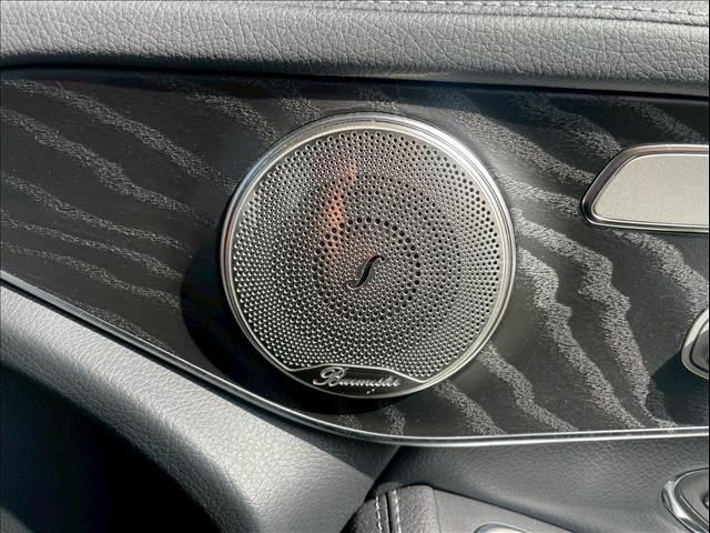 ＧＬＣ ＧＬＣ２２０ｄ　４マチック　ＡＭＧライン　サンルーフ／ブルメスターサウンド／エアサス／フルセグＴＶ／シートヒーター／アダプティブクルーズコントロール／ブラインドスポットモニター／メモリー付きパワーシート／パワーバックドア／純正ナビ／全方位（8枚目）