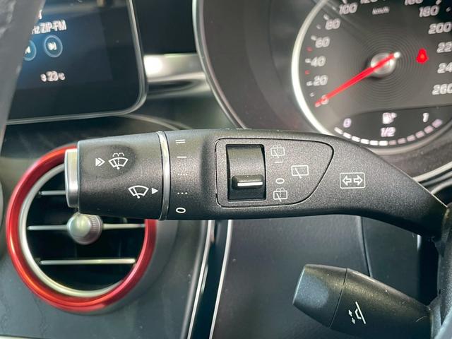 ＧＬＣ ＧＬＣ２２０ｄ　４マチック　ＡＭＧライン　サンルーフ／ブルメスターサウンド／エアサス／フルセグＴＶ／シートヒーター／アダプティブクルーズコントロール／ブラインドスポットモニター／メモリー付きパワーシート／パワーバックドア／純正ナビ／全方位（35枚目）